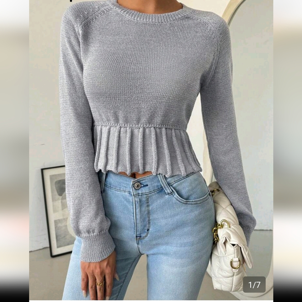 Nwt Shimmer Gray Silver Lightweight Sweater Top W Ruffle